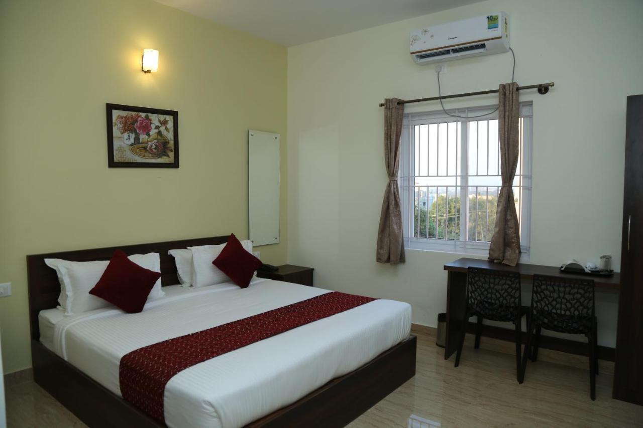 Hotel Bangalore Airport Inn, Airport Pickup & Drop Available 24X7 Yelahanka Zewnętrze zdjęcie