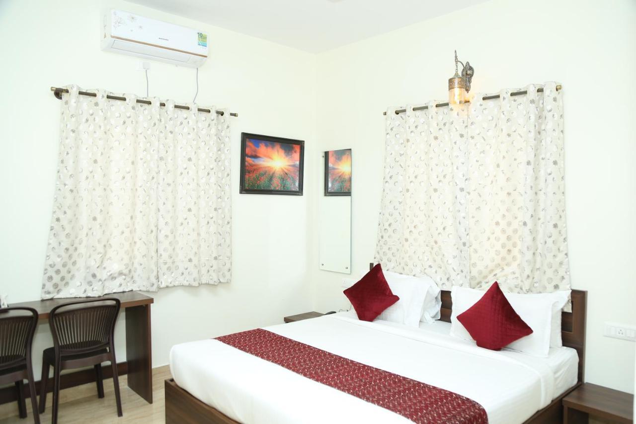 Hotel Bangalore Airport Inn, Airport Pickup & Drop Available 24X7 Yelahanka Zewnętrze zdjęcie